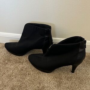 Bandolino Black Ankle Booties with Kitten Heel